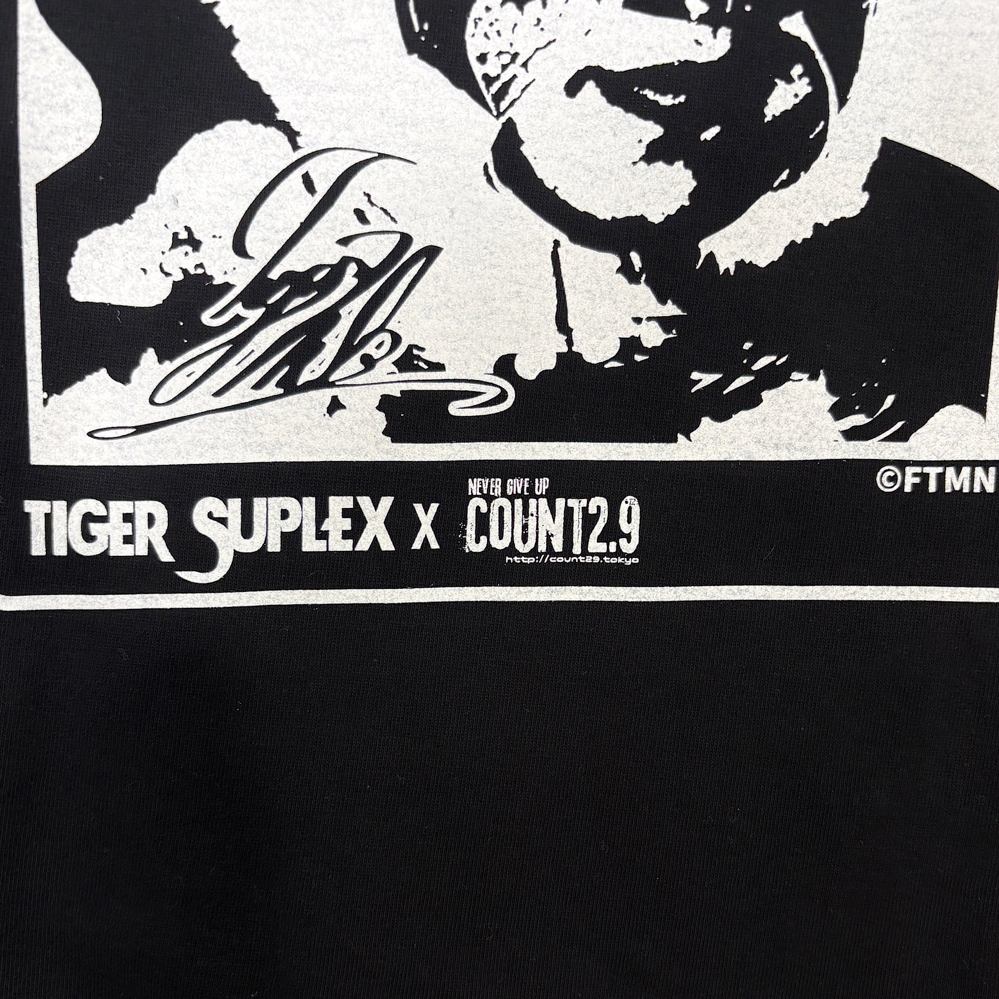 初代タイガーマスク x Count2.9 コラボTシャツ(ブラック) – プロレス