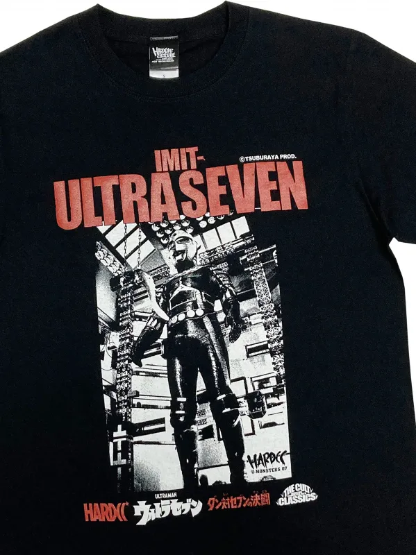 ニセ・ウルトラセブン（MGSH3GWFB1ブラック）Tシャツ