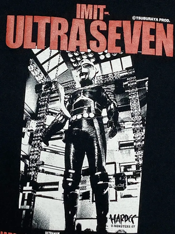 ニセ・ウルトラセブン（MGSH3GWFB1ブラック）Tシャツ