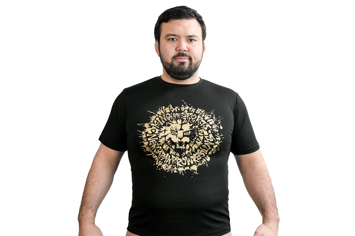 ライオンマーク ドライTシャツ（2026・ブラック×ゴールド） – プロレス