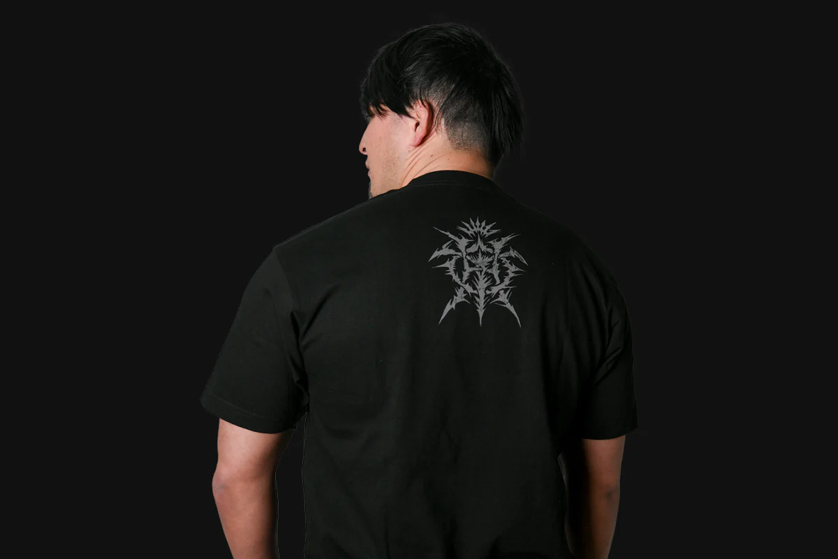 成田蓮「Throne of Torture」Tシャツ