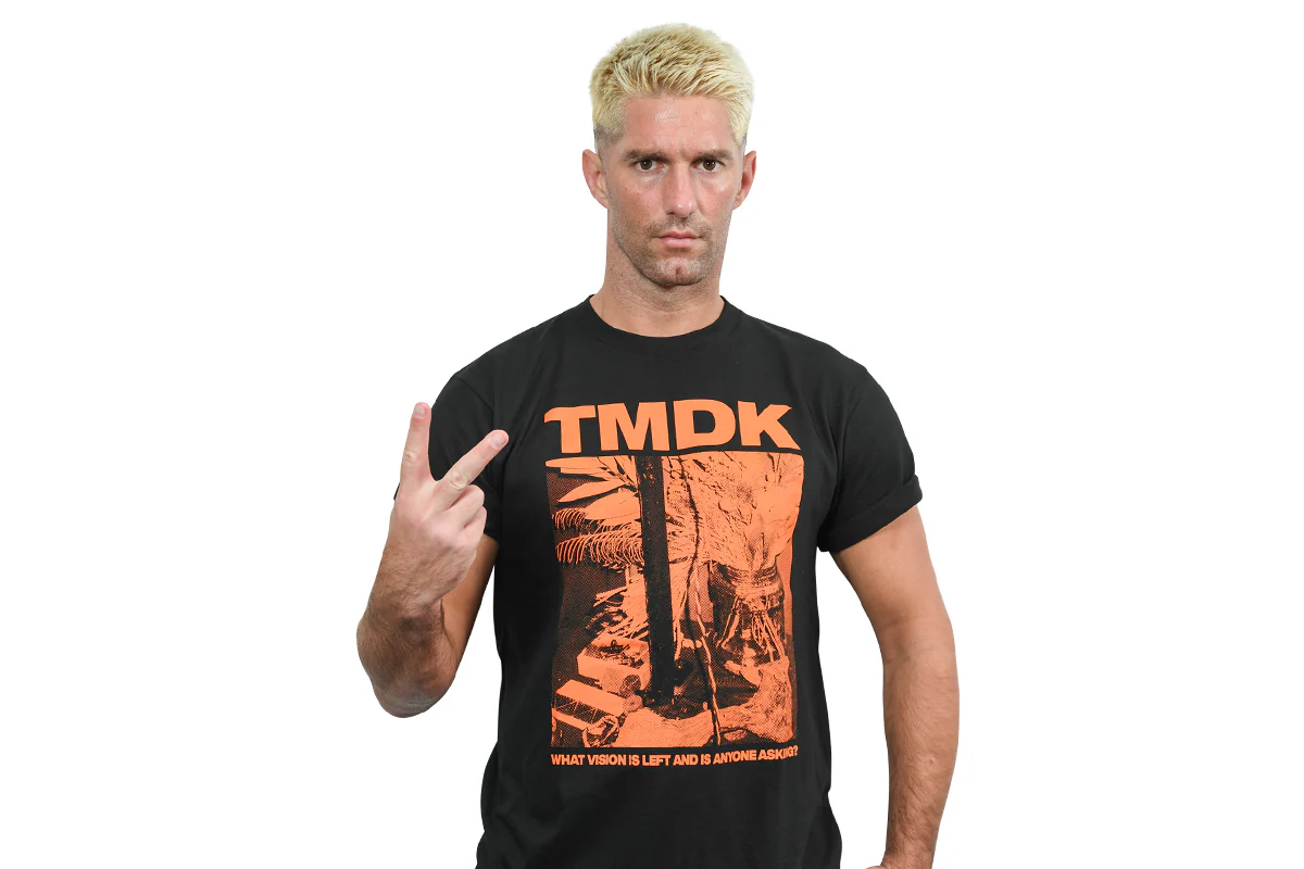 TMDK「VISION」Tシャツ(ブラック×オレンジ) – プロレス専門店バック TMDK「VISION」Tシャツ(ブラック×オレンジ) – プロレス専門店バック